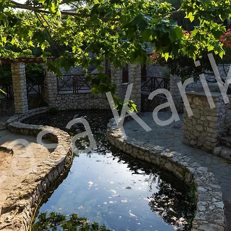 Casa Kariki - Traditional House In Dom wakacyjny